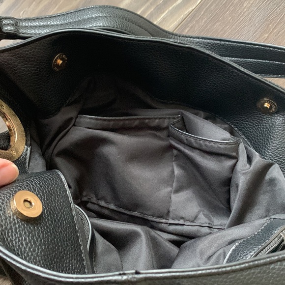 Marshallβs leather Shoulder Bag - Picture 8 of 13